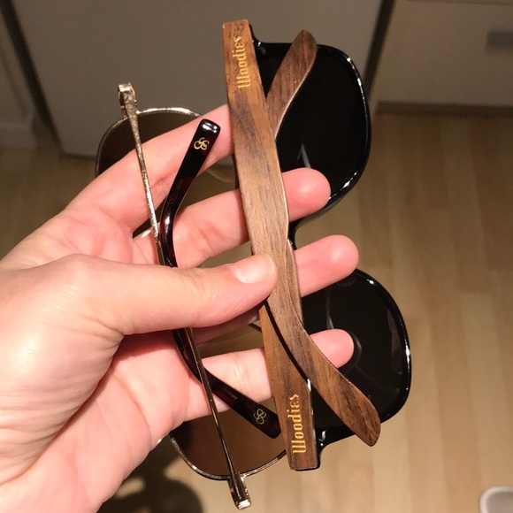 2 sunglasses - Picture 2 of 2